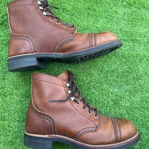 Red Wing Iron Ranger -excellent condition
